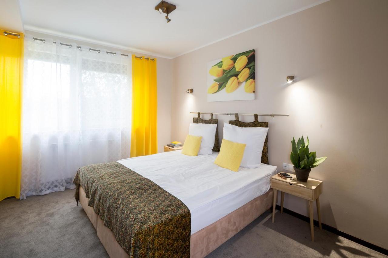 Noce I Dnie Hotell Postołowo Exteriör bild