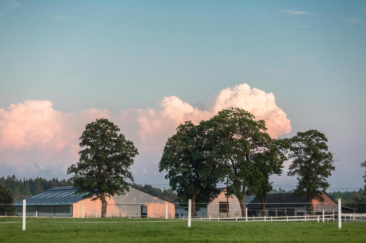 Noce I Dnie Hotell Postołowo Exteriör bild