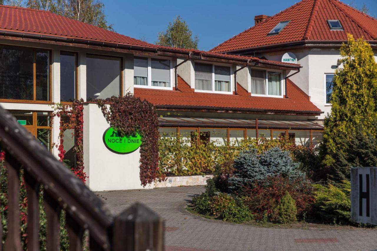 Noce I Dnie Hotell Postołowo Exteriör bild